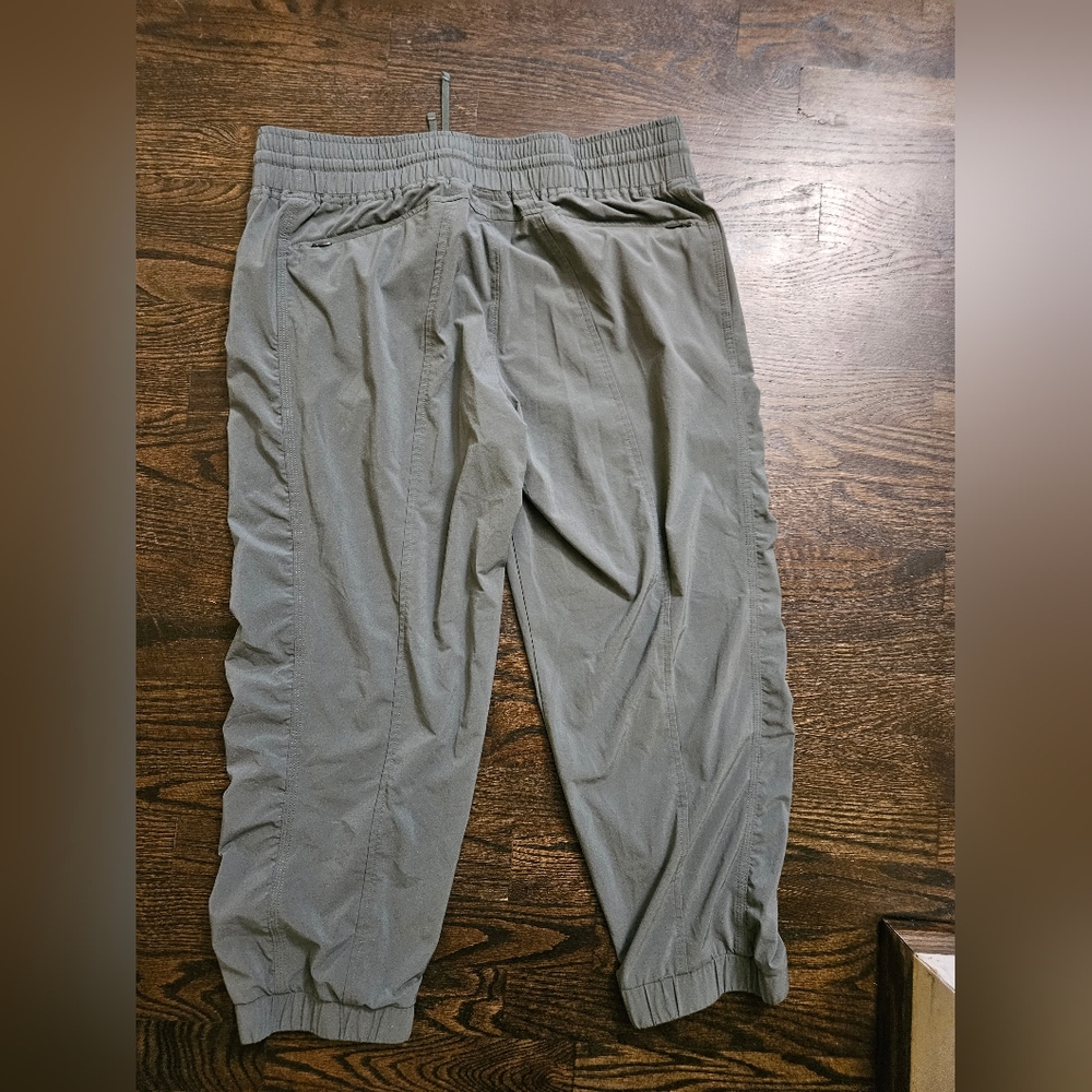 Athleta - Jogger like capri pants. - Picture 3 of 3